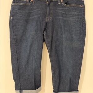 Levi’s Dark Blue Denim Capri Jeans